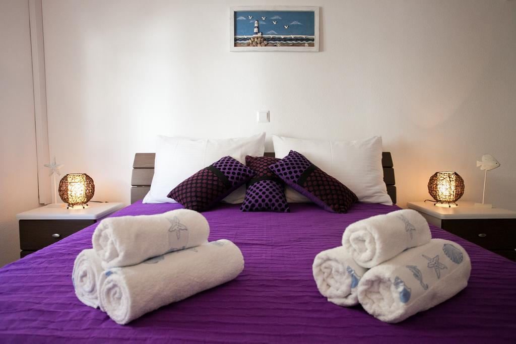 Apartments Mediterranea With Heated Pool พิสัก ภายนอก รูปภาพ